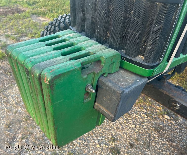 image for item JS9966 1997 John Deere 5520 tractor