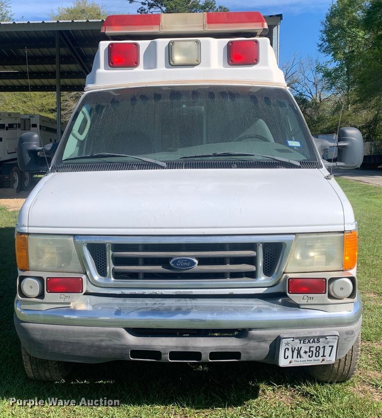 image for item KX9937 2007 Ford E350 ambulance