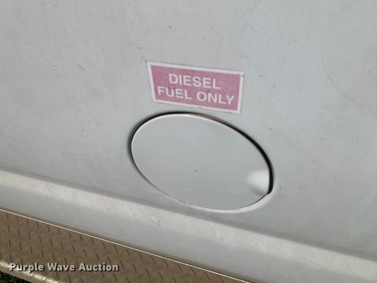 image for item KX9937 2007 Ford E350 ambulance