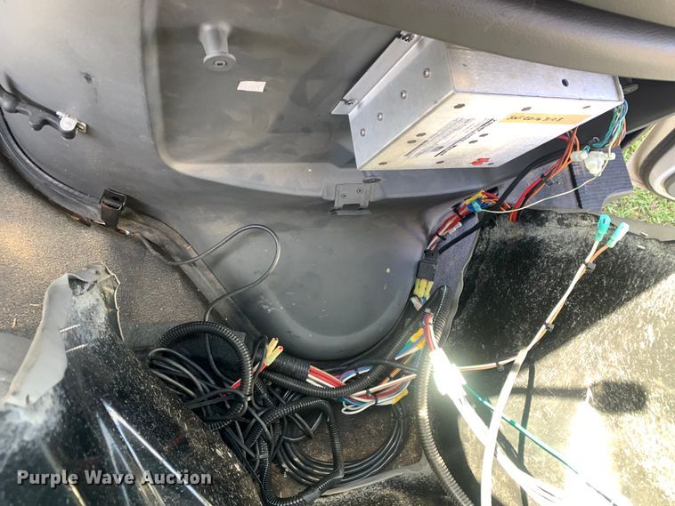 image for item KX9937 2007 Ford E350 ambulance