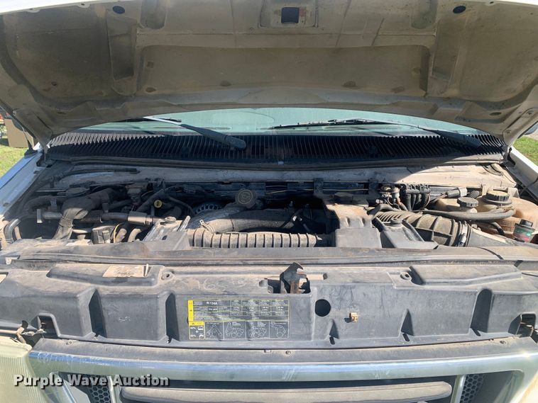 image for item KX9937 2007 Ford E350 ambulance