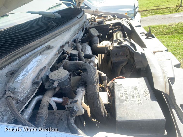 image for item KX9937 2007 Ford E350 ambulance