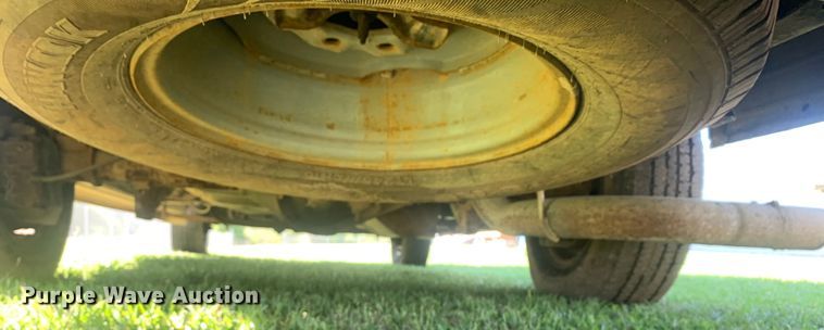 image for item KX9937 2007 Ford E350 ambulance