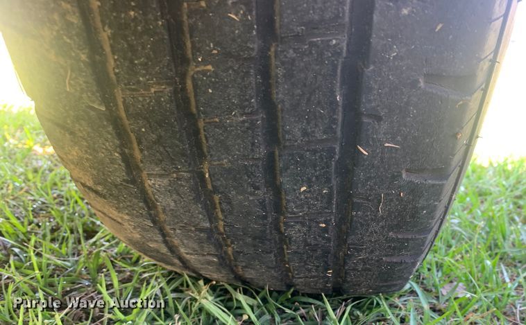 image for item KX9937 2007 Ford E350 ambulance