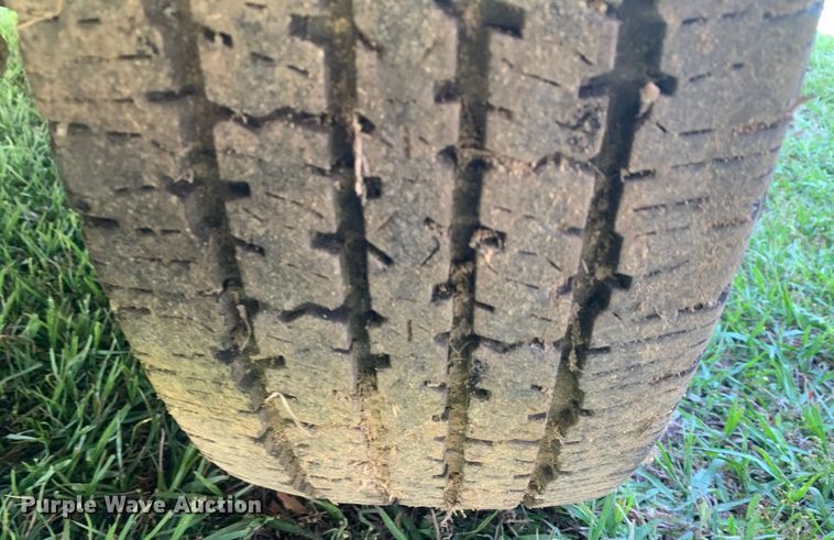 image for item KX9937 2007 Ford E350 ambulance