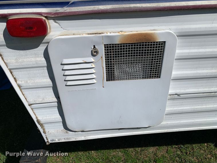 image for item KX9941 2002 Forest River camper