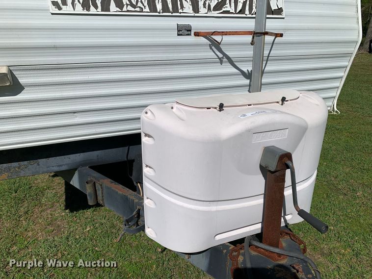 image for item KX9941 2002 Forest River camper