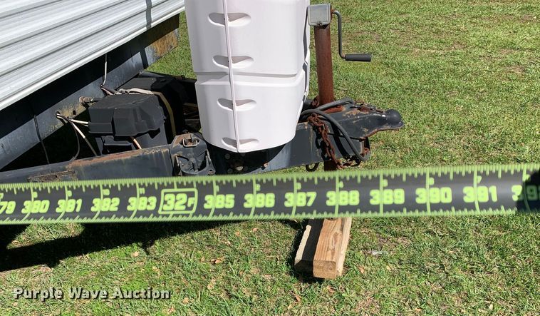 image for item KX9941 2002 Forest River camper