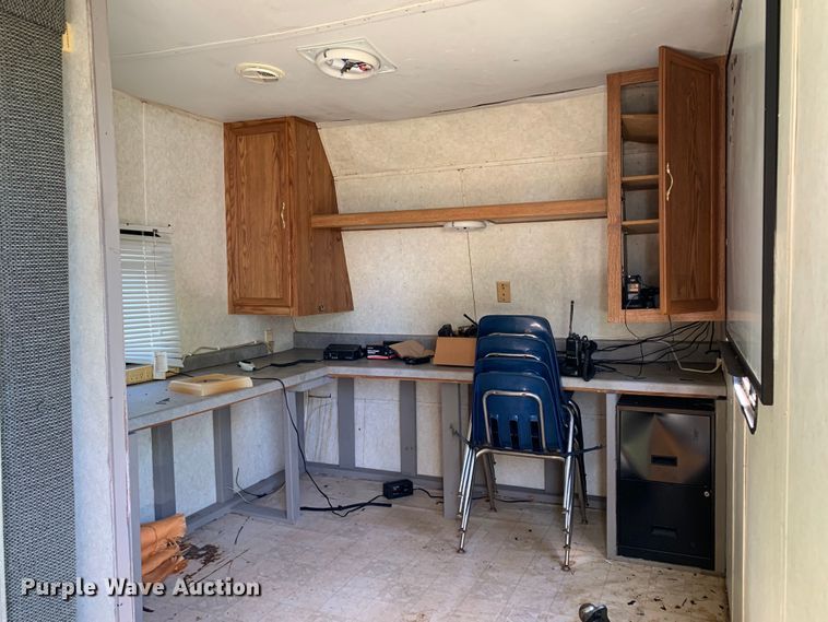 image for item KX9941 2002 Forest River camper