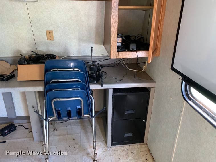 image for item KX9941 2002 Forest River camper