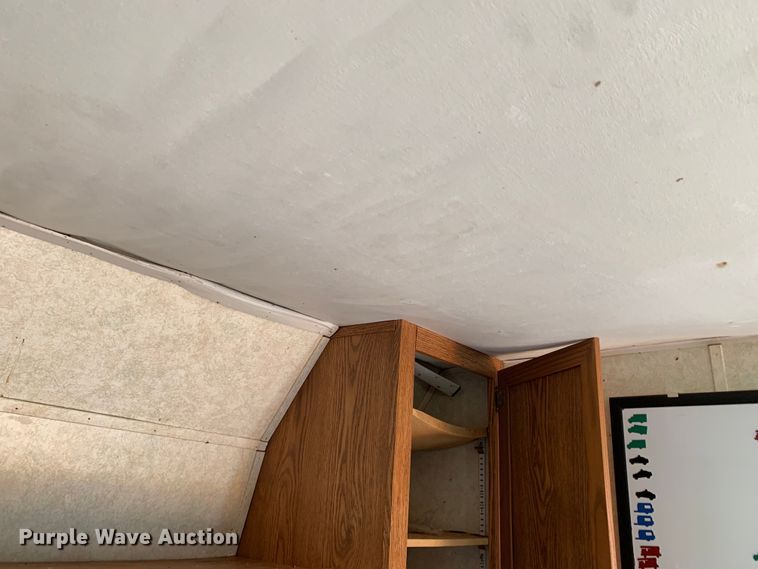 image for item KX9941 2002 Forest River camper