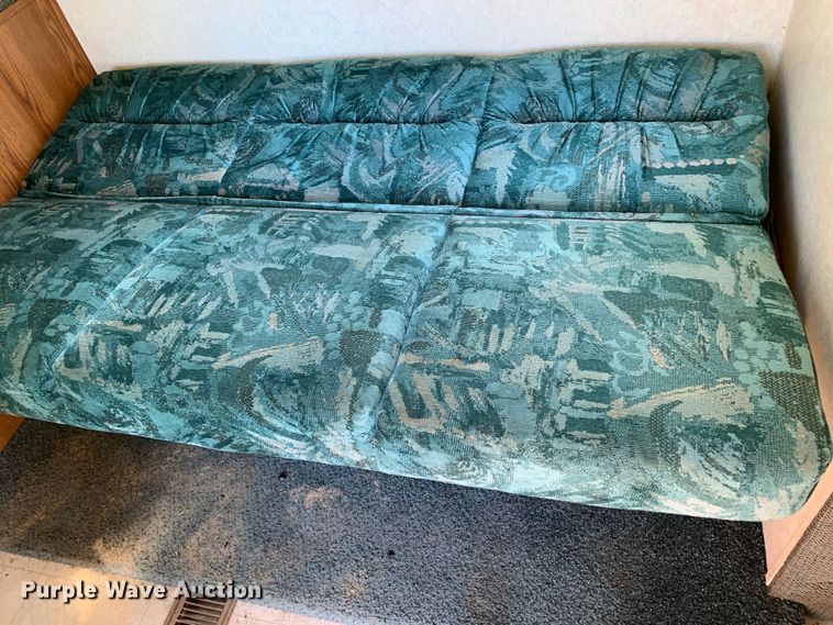 image for item KX9941 2002 Forest River camper