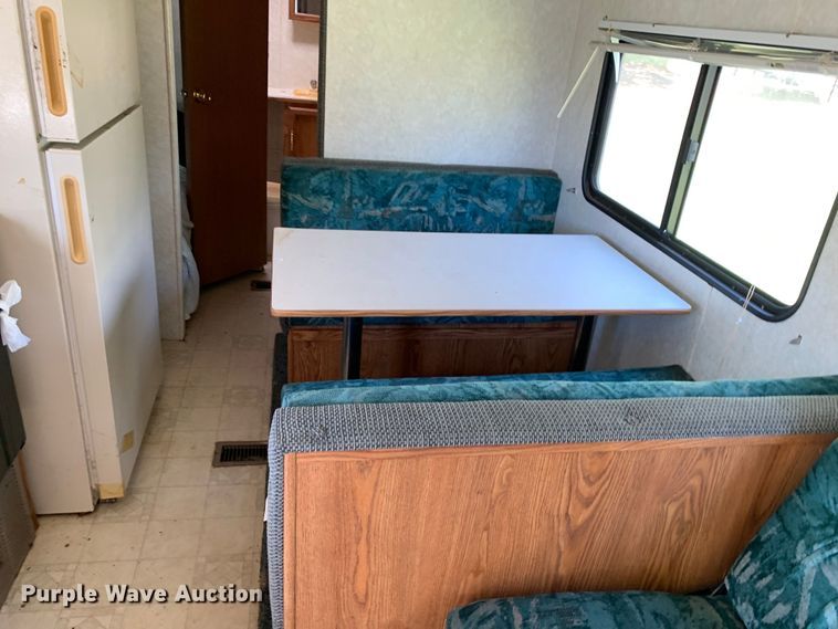 image for item KX9941 2002 Forest River camper