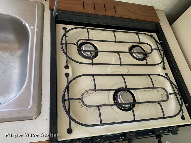 image for item KX9941 2002 Forest River camper