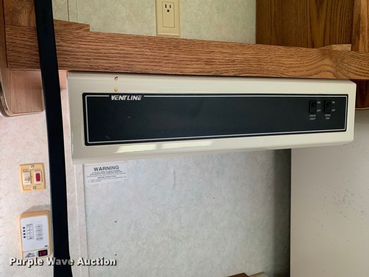 image for item KX9941 2002 Forest River camper