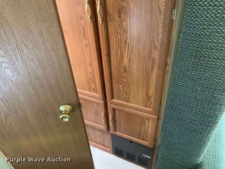 image for item KX9941 2002 Forest River camper