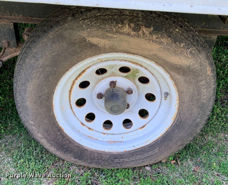 image for item KX9941 2002 Forest River camper