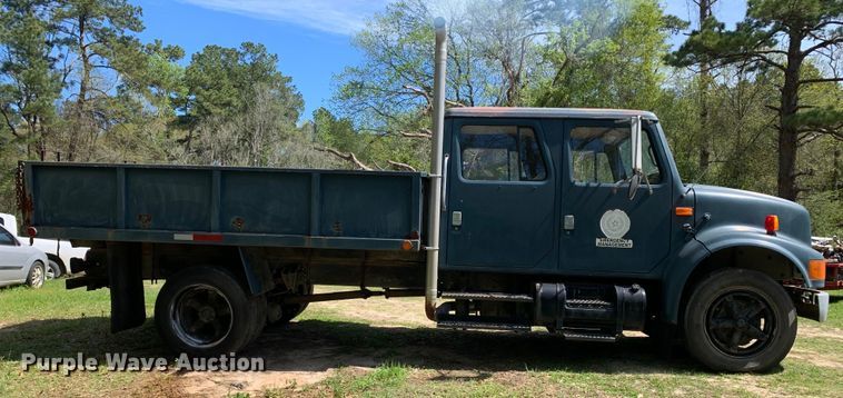 image for item KX9942 1992 International  4600 Crew Cab flatbed truck
