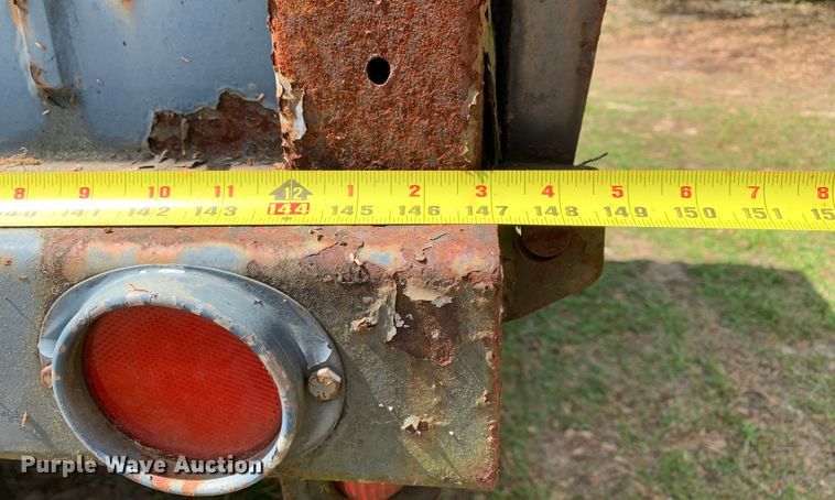 image for item KX9942 1992 International  4600 Crew Cab flatbed truck