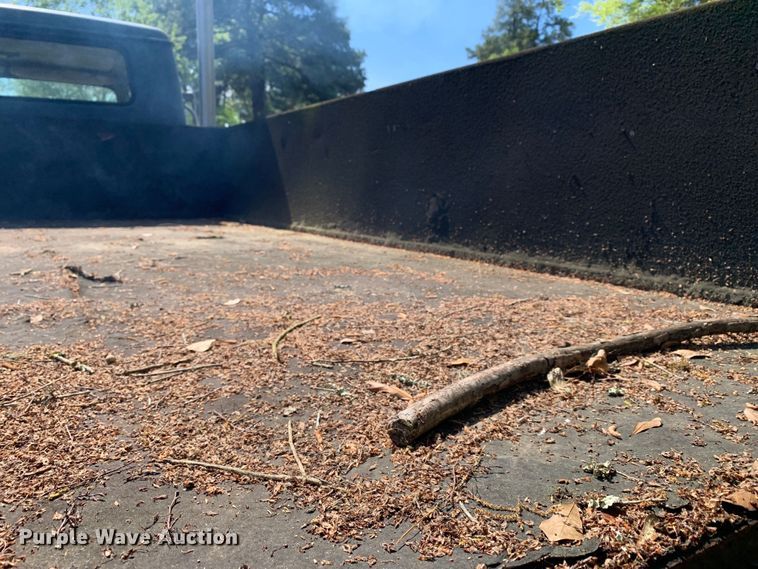 image for item KX9942 1992 International  4600 Crew Cab flatbed truck