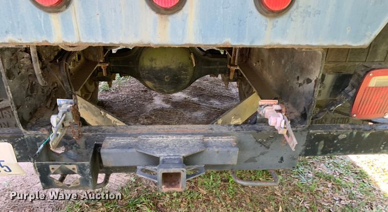 image for item KX9942 1992 International  4600 Crew Cab flatbed truck