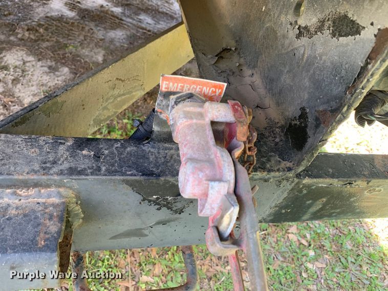 image for item KX9942 1992 International  4600 Crew Cab flatbed truck