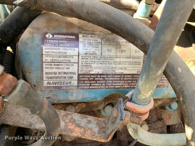 image for item KX9942 1992 International  4600 Crew Cab flatbed truck