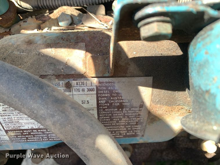 image for item KX9942 1992 International  4600 Crew Cab flatbed truck