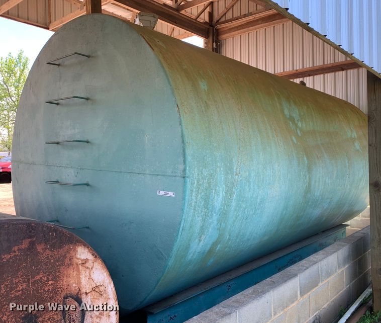 image for item KX9943 Fuel tank