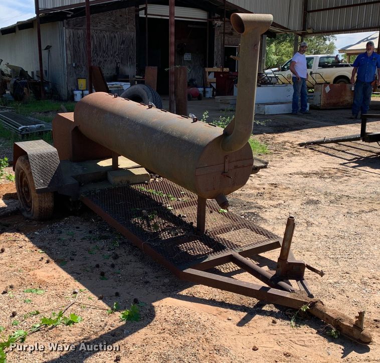 image for item KX9944 Smoker trailer