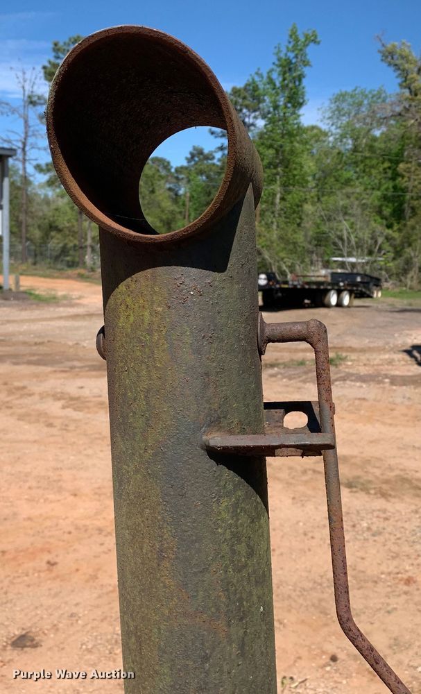 image for item KX9944 Smoker trailer