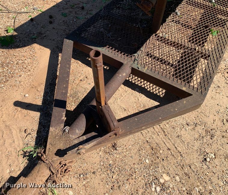 image for item KX9944 Smoker trailer