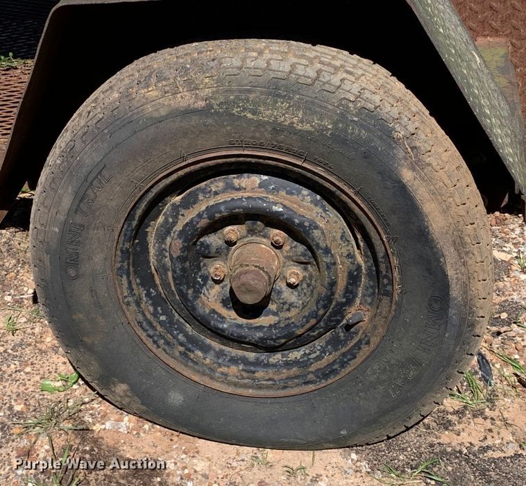 image for item KX9944 Smoker trailer