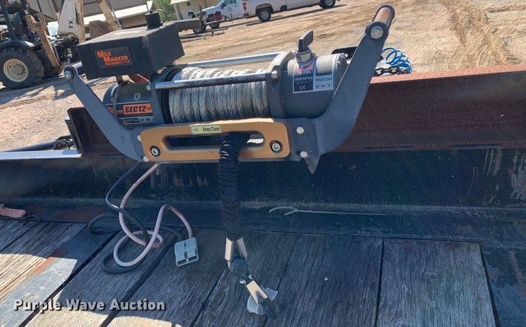 image for item KX9947 2016 Big Tex 4XPH-25+5 equipment trailer