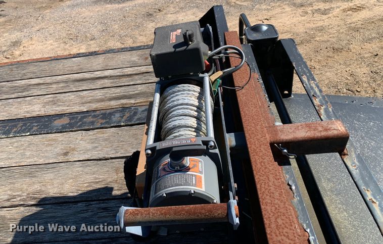 image for item KX9947 2016 Big Tex 4XPH-25+5 equipment trailer