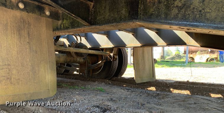 image for item KX9947 2016 Big Tex 4XPH-25+5 equipment trailer