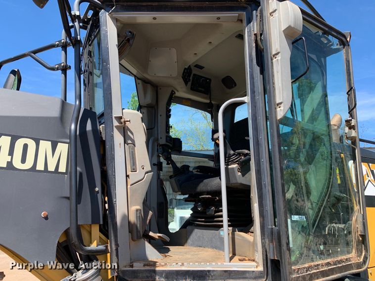 image for item KX9948 2008 Caterpillar  140M motor grader