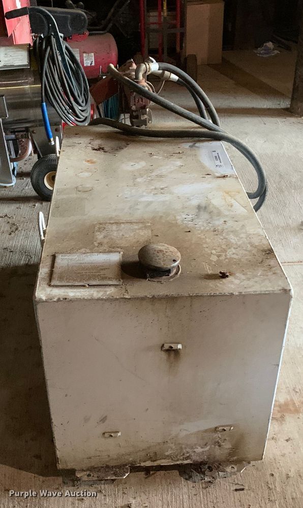 image for item KX9949 Delta Consolidated fuel tank