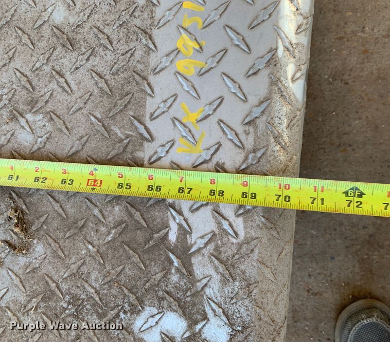 image for item KX9951 Automotive accessories 