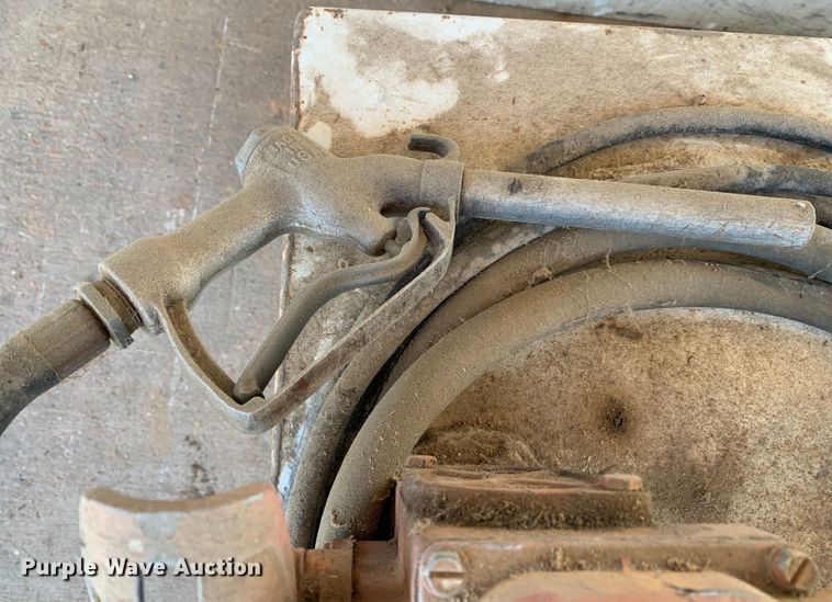 image for item KX9952 Delta Consolidated  fuel tank