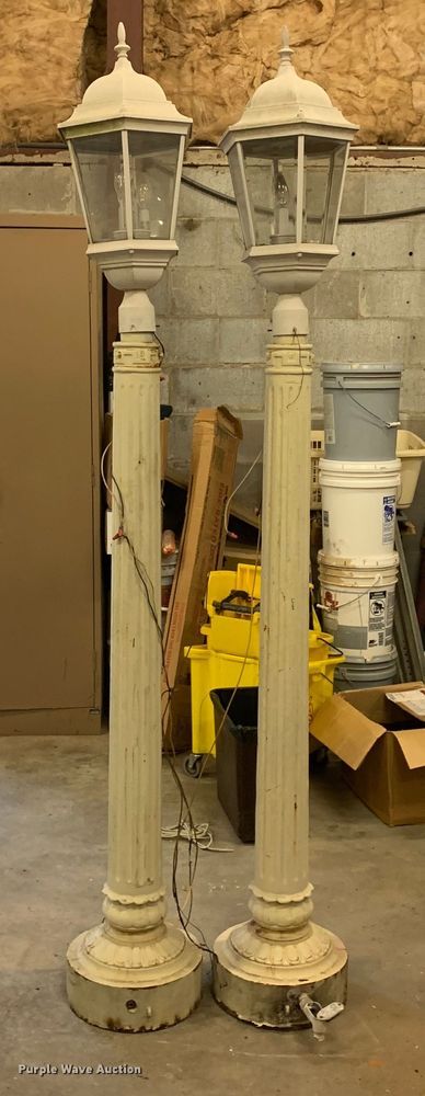 image for item KX9958 Outdoor lamps and posts