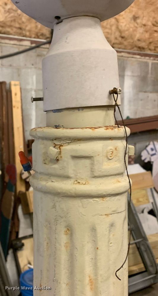 image for item KX9958 Outdoor lamps and posts