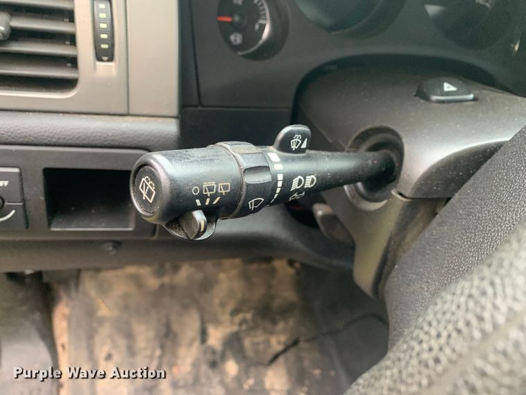 image for item KX9964 2013 Chevrolet Tahoe Police SUV