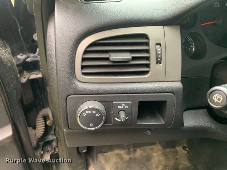 image for item KX9964 2013 Chevrolet Tahoe Police SUV