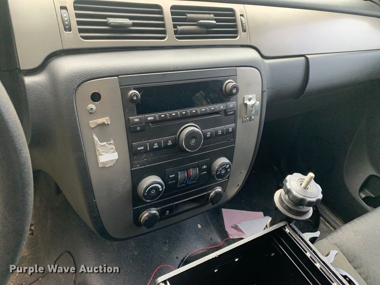 image for item KX9964 2013 Chevrolet Tahoe Police SUV