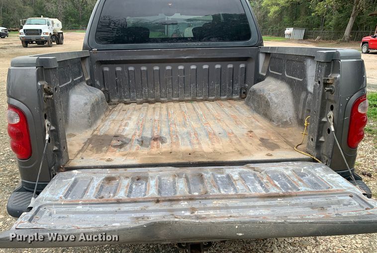 image for item KX9966 2003 Ford F150 SuperCrew pickup truck