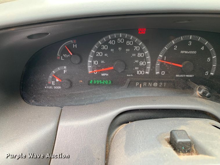 image for item KX9966 2003 Ford F150 SuperCrew pickup truck