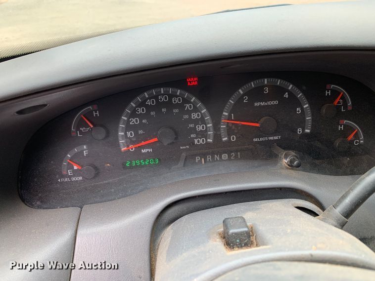 image for item KX9966 2003 Ford F150 SuperCrew pickup truck