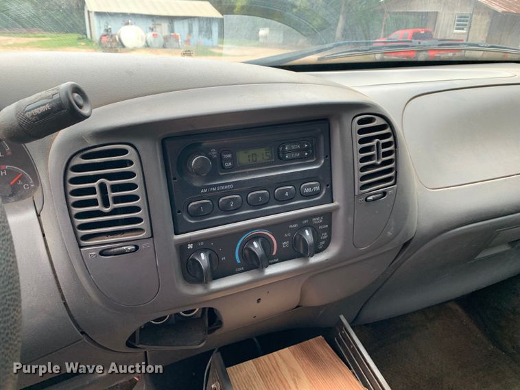 image for item KX9966 2003 Ford F150 SuperCrew pickup truck