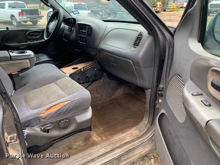 image for item KX9966 2003 Ford F150 SuperCrew pickup truck